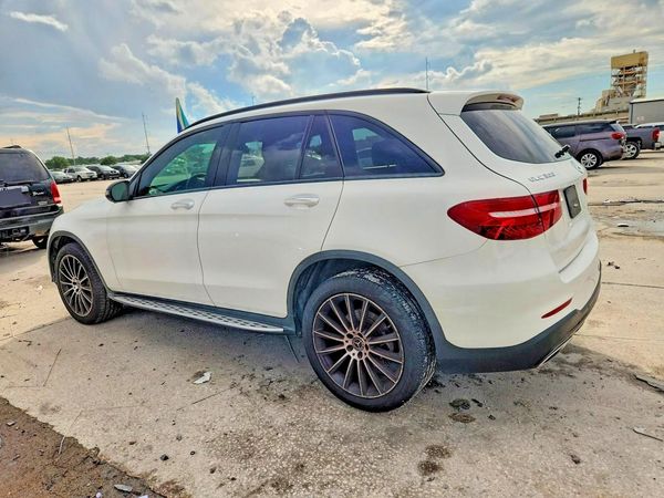 2019 MERCEDES-BENZ GLC GLC300