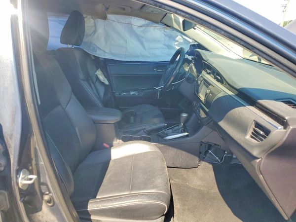 2015 TOYOTA COROLLA