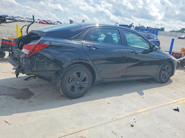 2022 HYUNDAI ELANTRA