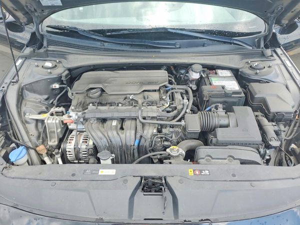 2022 HYUNDAI ELANTRA