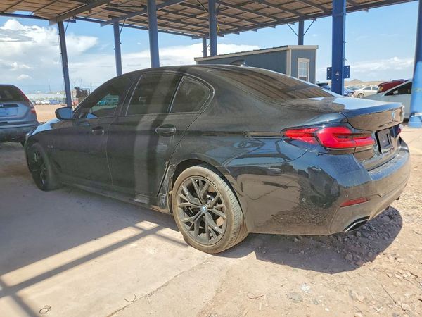 2022 BMW 530E