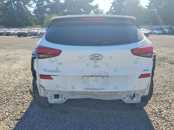 2020 HYUNDAI TUCSON SE