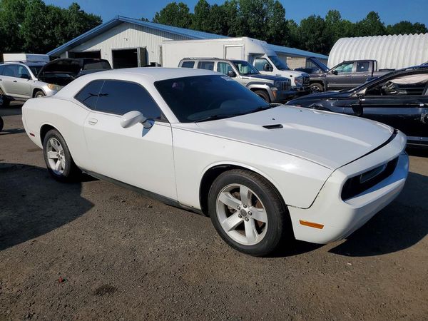 2014 DODGE CHALLENGER Base — Passenger 3/4