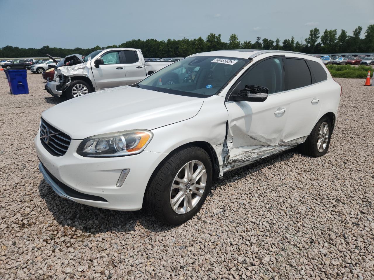 2015 VOLVO XC60 Premier+ (non R design)