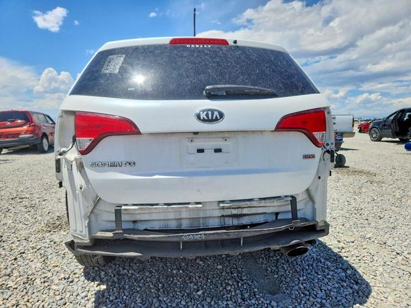 2014 KIA SORENTO Base/ LX