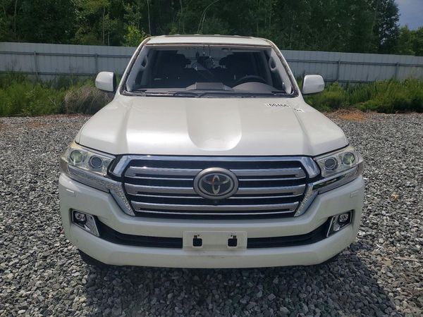 2016 TOYOTA LAND CRUISER VX-R