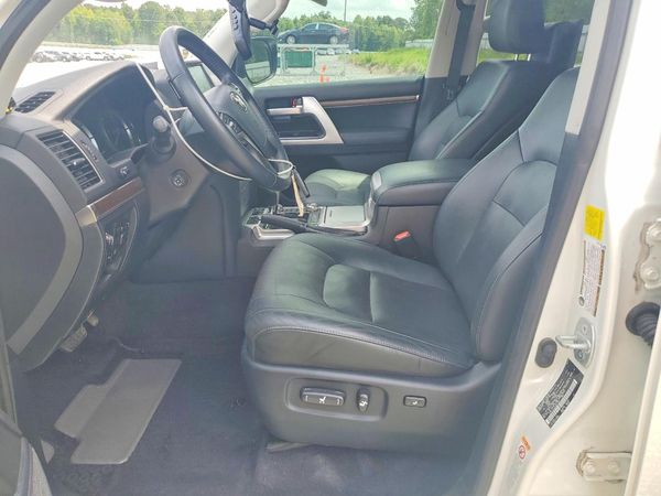 2016 TOYOTA LAND CRUISER VX-R