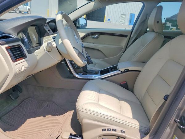 2013 VOLVO XC70