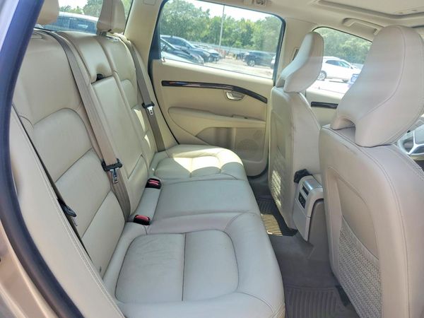 2013 VOLVO XC70