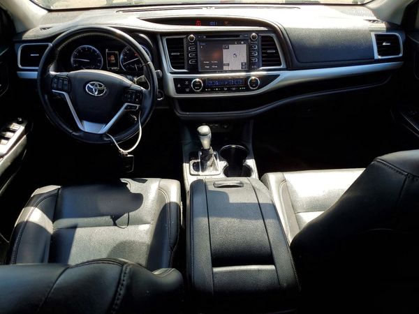 2019 TOYOTA HIGHLANDER SE/XLE