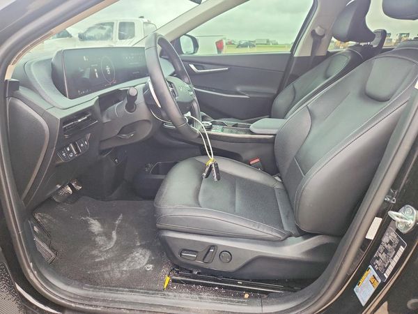 2023 KIA EV6 Light, Wind