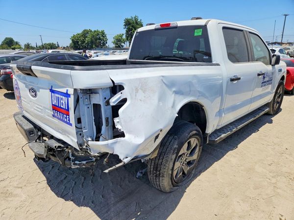 2025 FORD F150 Pro