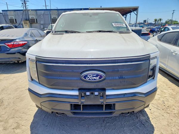 2025 FORD F150 Pro