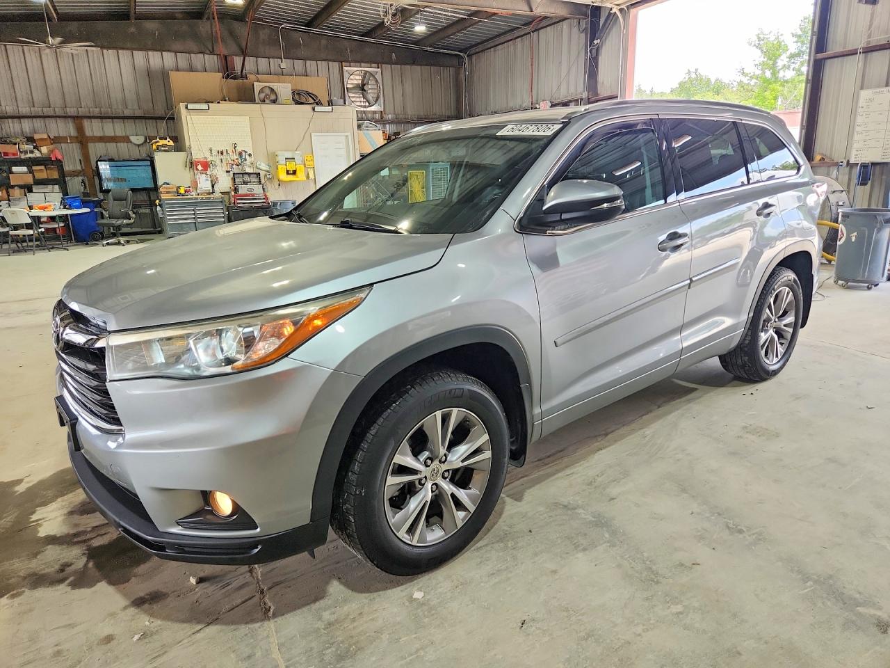 2015 TOYOTA HIGHLANDER
