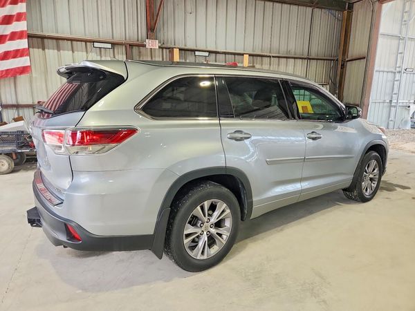 2015 TOYOTA HIGHLANDER