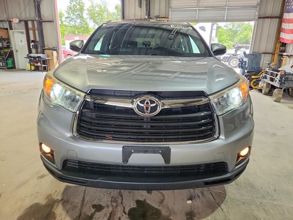 2015 TOYOTA HIGHLANDER