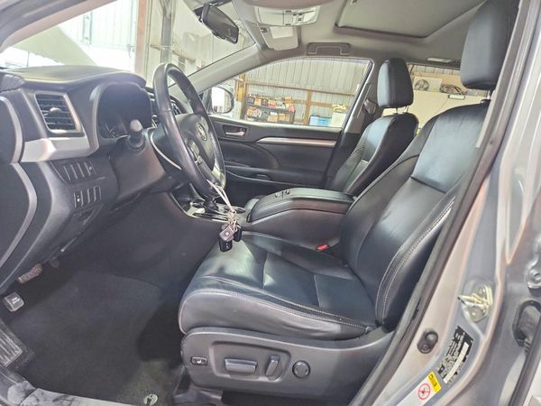 2015 TOYOTA HIGHLANDER