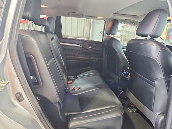 2015 TOYOTA HIGHLANDER