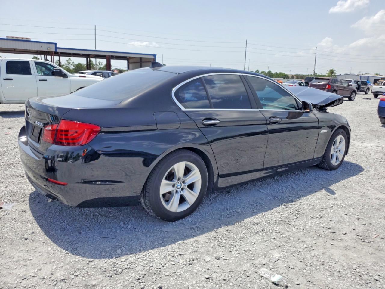 2013 BMW 528