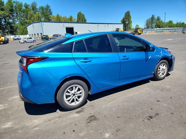 2020 TOYOTA PRIUS