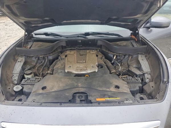 2017 INFINITI QX70