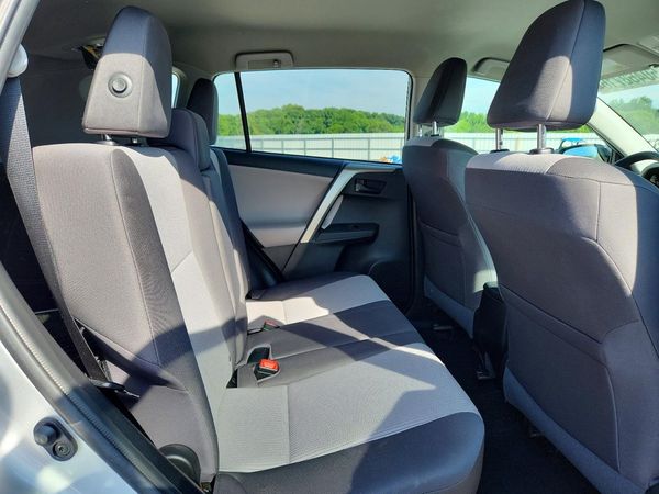 2015 TOYOTA RAV4 LE (X Grade)