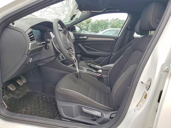 2023 VOLKSWAGEN JETTA Sport