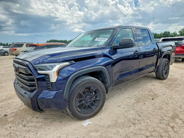 2022 TOYOTA TUNDRA SR5