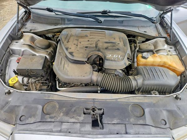 2014 DODGE CHARGER SE