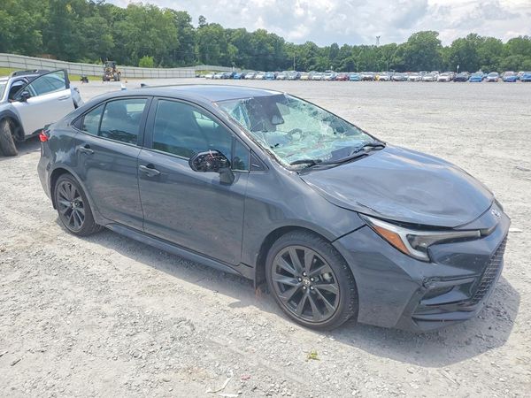 2025 TOYOTA COROLLA SE