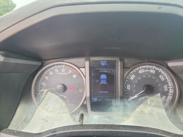 2019 TOYOTA TACOMA SR5