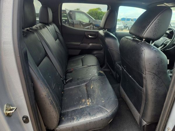 2019 TOYOTA TACOMA SR5