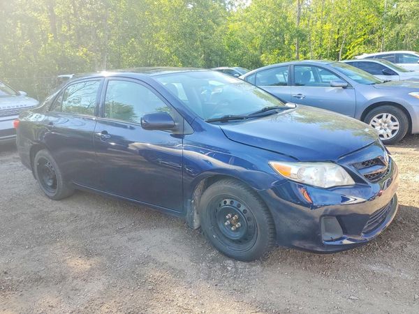 2013 TOYOTA COROLLA