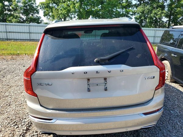2018 VOLVO XC90 Inscription