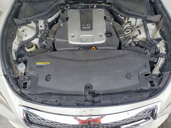 2017 INFINITI Q70