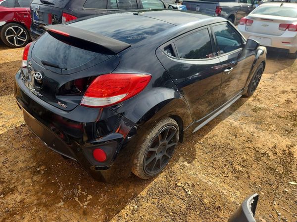 2015 HYUNDAI VELOSTER GLS(Middle)