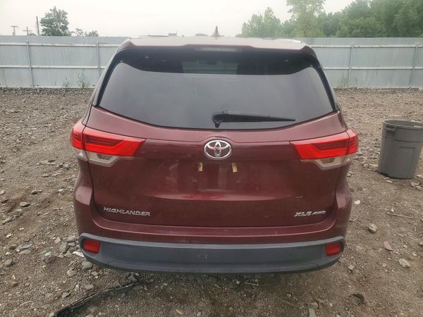 2017 TOYOTA HIGHLANDER SE/XLE