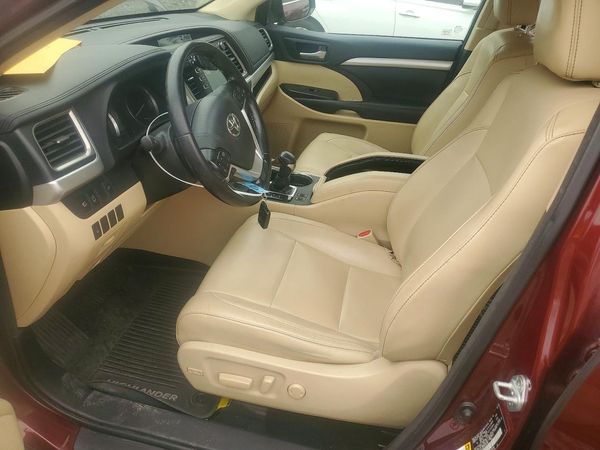 2017 TOYOTA HIGHLANDER SE/XLE