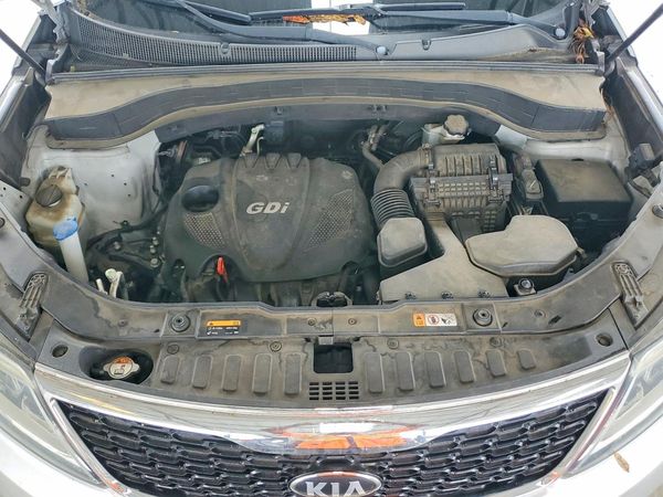 2014 KIA SORENTO Base/ LX