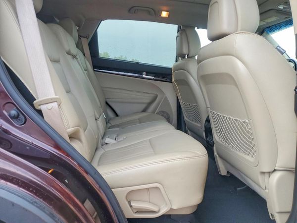 2015 KIA SORENTO GLS
