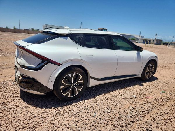 2023 KIA EV6