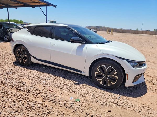 2023 KIA EV6