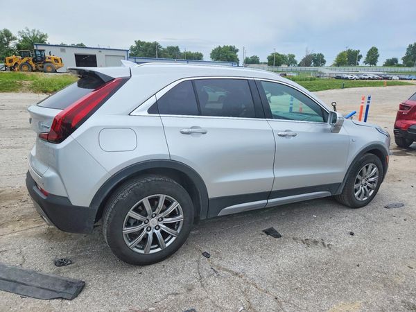 2021 CADILLAC XT4 Premium Luxury