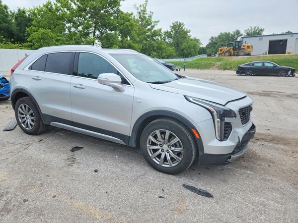 2021 CADILLAC XT4 Premium Luxury