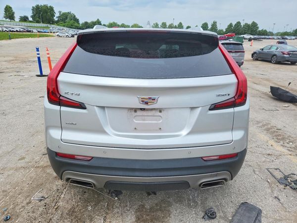 2021 CADILLAC XT4 Premium Luxury