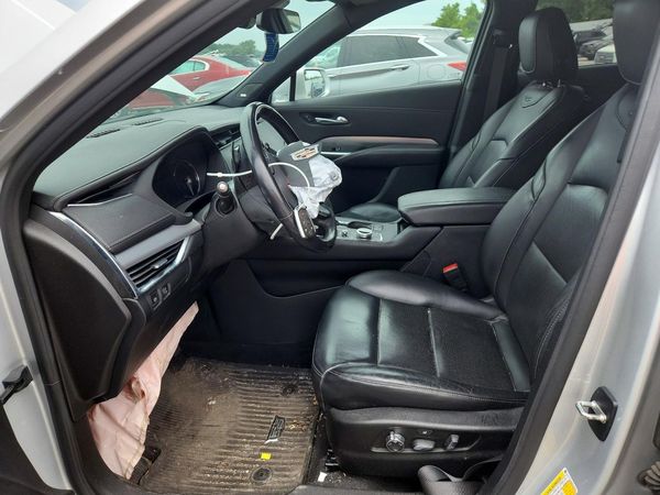 2021 CADILLAC XT4 Premium Luxury