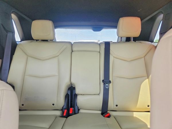 2017 CADILLAC XT5 Base