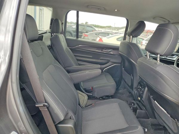 2021 JEEP GRAND CHEROKEE L LAREDO 4X4