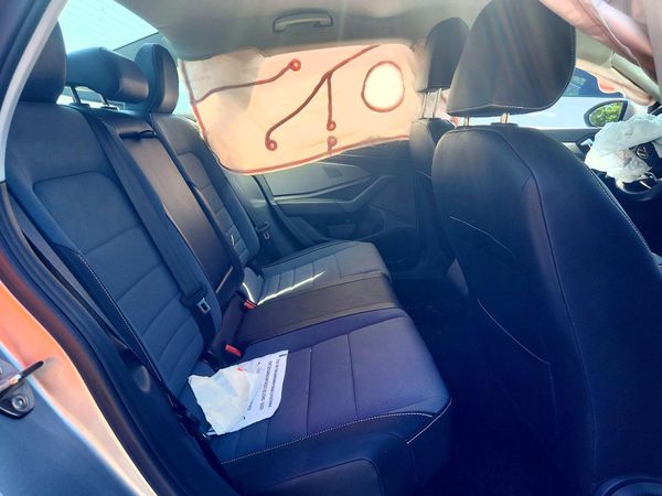 2025 VOLKSWAGEN JETTA