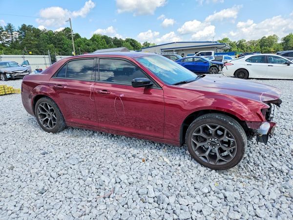 2018 CHRYSLER 300
